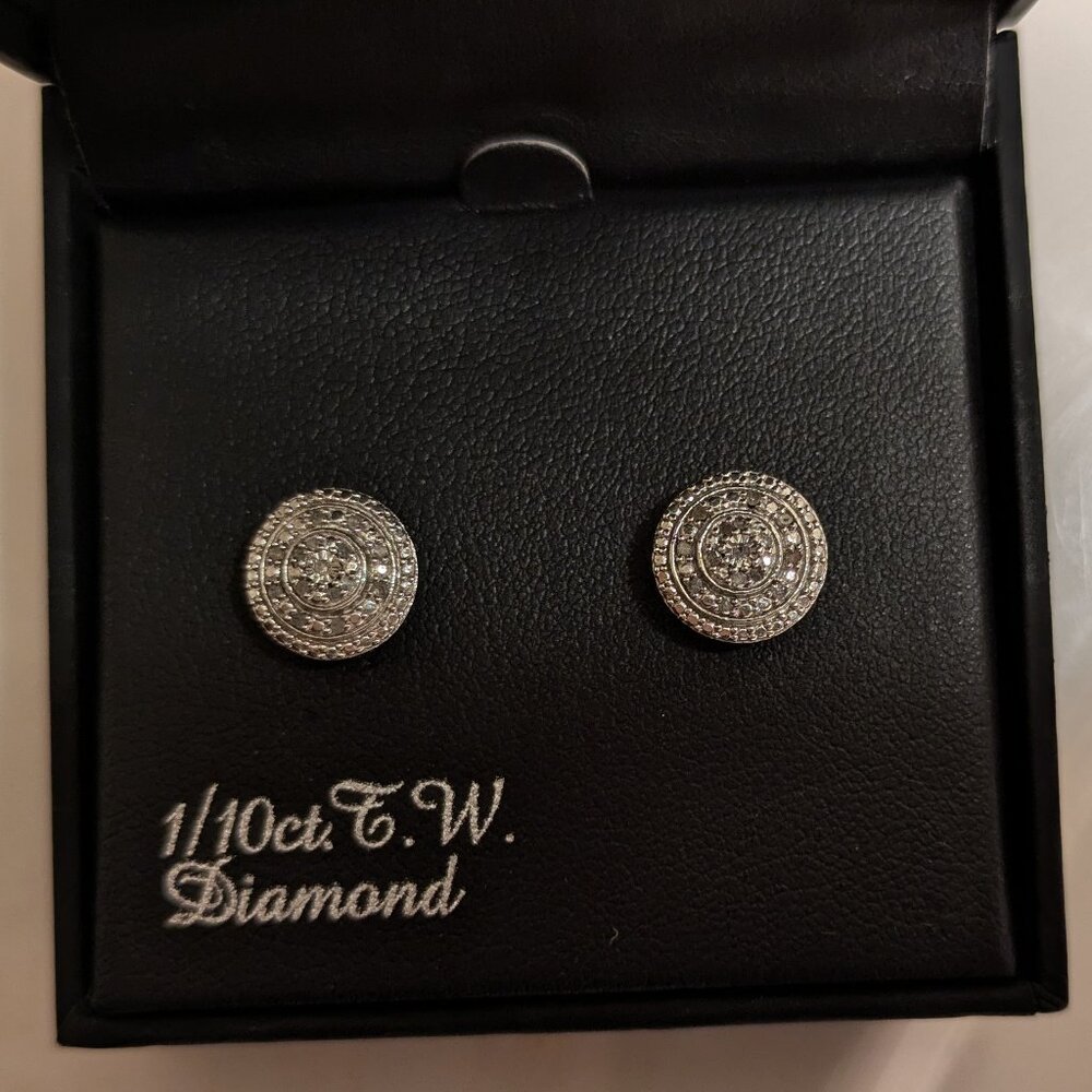 1/10ct Diamond Sterling Silver Earrings (Circle)